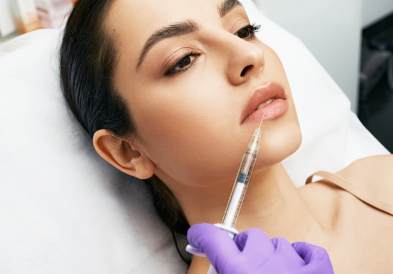 Môi dày có nên tiêm filler không?